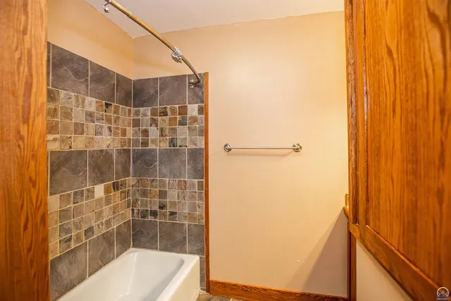 $225,000 | 613 Poplar Street, Wamego, KS 66547