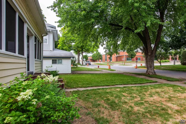 $225,000 | 613 Poplar Street, Wamego, KS 66547