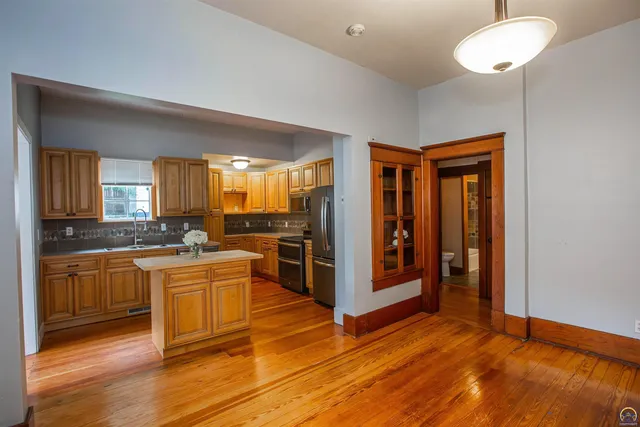 $225,000 | 613 Poplar Street, Wamego, KS 66547