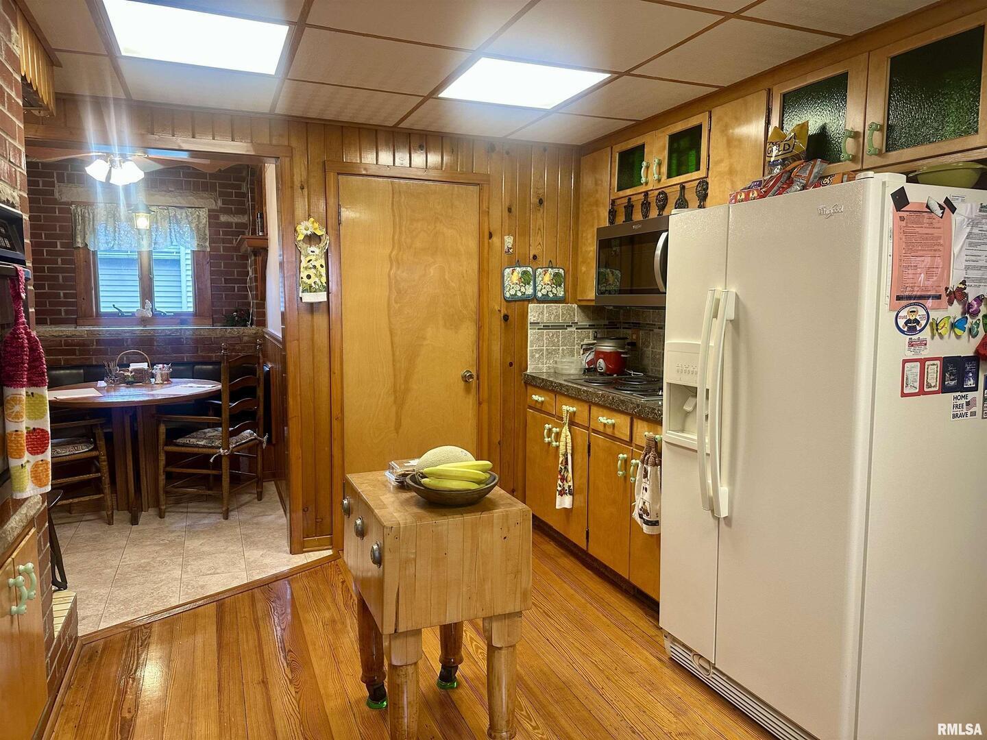 1723 Pershing Boulevard Clinton, IA 52732 - Photo 16 of 47