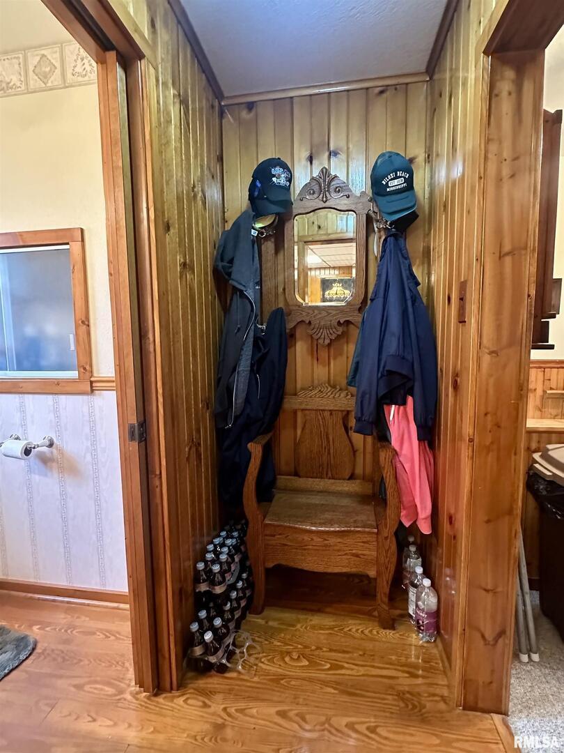 1723 Pershing Boulevard Clinton, IA 52732 - Photo 21 of 47