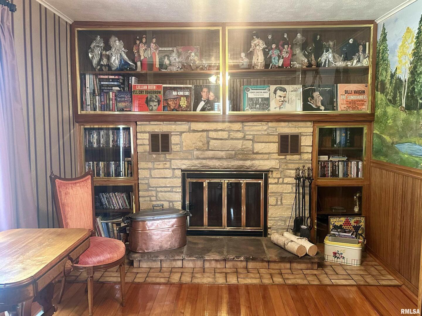 1723 Pershing Boulevard Clinton, IA 52732 - Photo 34 of 47