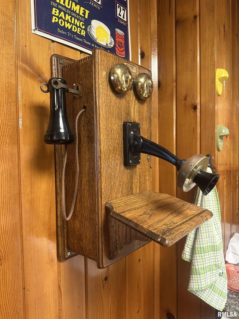 1723 Pershing Boulevard Clinton, IA 52732 - Photo 47 of 47