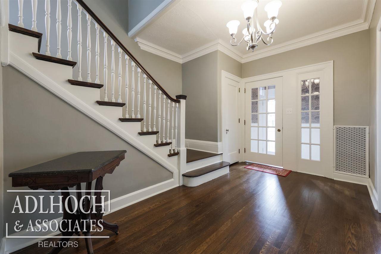 1014 Yorkshire Road Grosse Pointe Park, MI 48230 - Photo 5 of 52