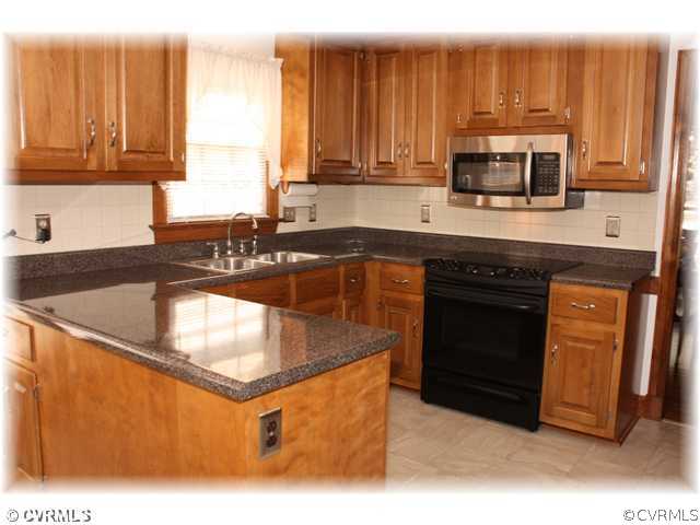 2801 Park Ridge Road Midlothian, VA 23113 - Photo 5 of 12 Kitchen - Remodeled Kitchen