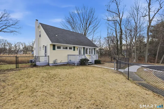 $514,900 | 42 Cindy Circle, Milford, CT 06460