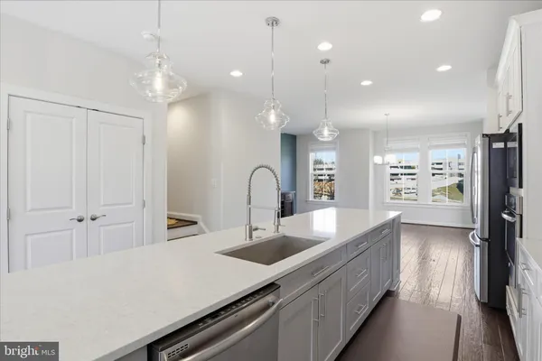 $4,300 | 9298 Wild Black Cherry Court, Fairfax, VA 22031