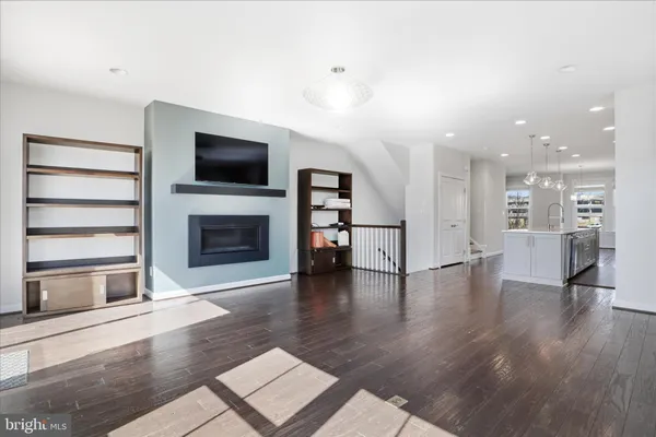 $4,300 | 9298 Wild Black Cherry Court, Fairfax, VA 22031