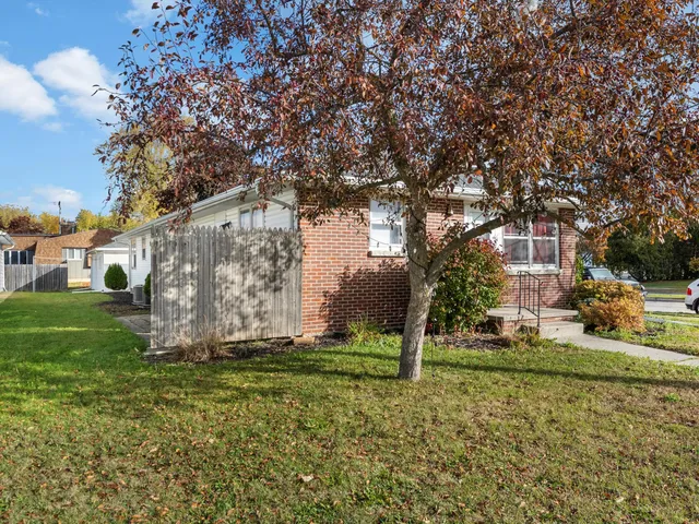 $150,000 | 3502 West Marshall Street, Manitowoc, WI 54220