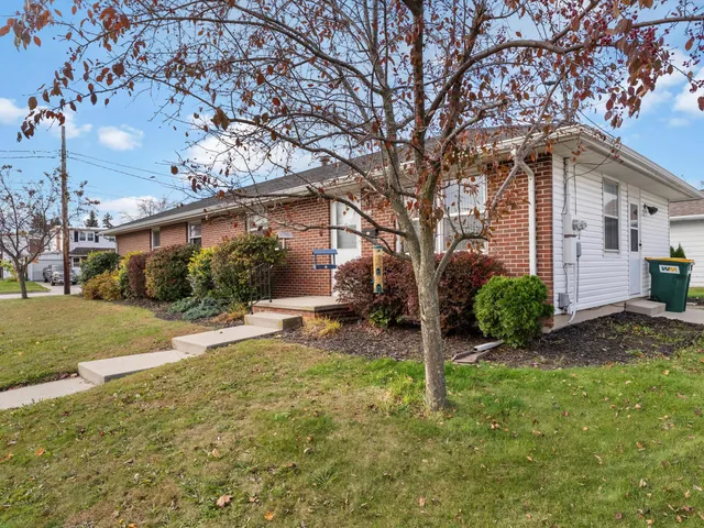 $150,000 | 3502 West Marshall Street, Manitowoc, WI 54220