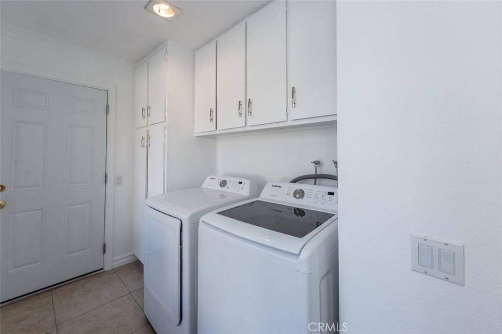 2 Flores Irvine, CA 92612 - Photo 14 of 36