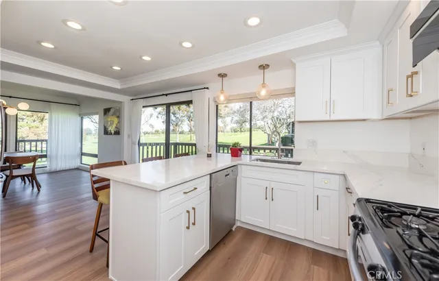 $7,900 | 2 Flores, Irvine, CA 92612