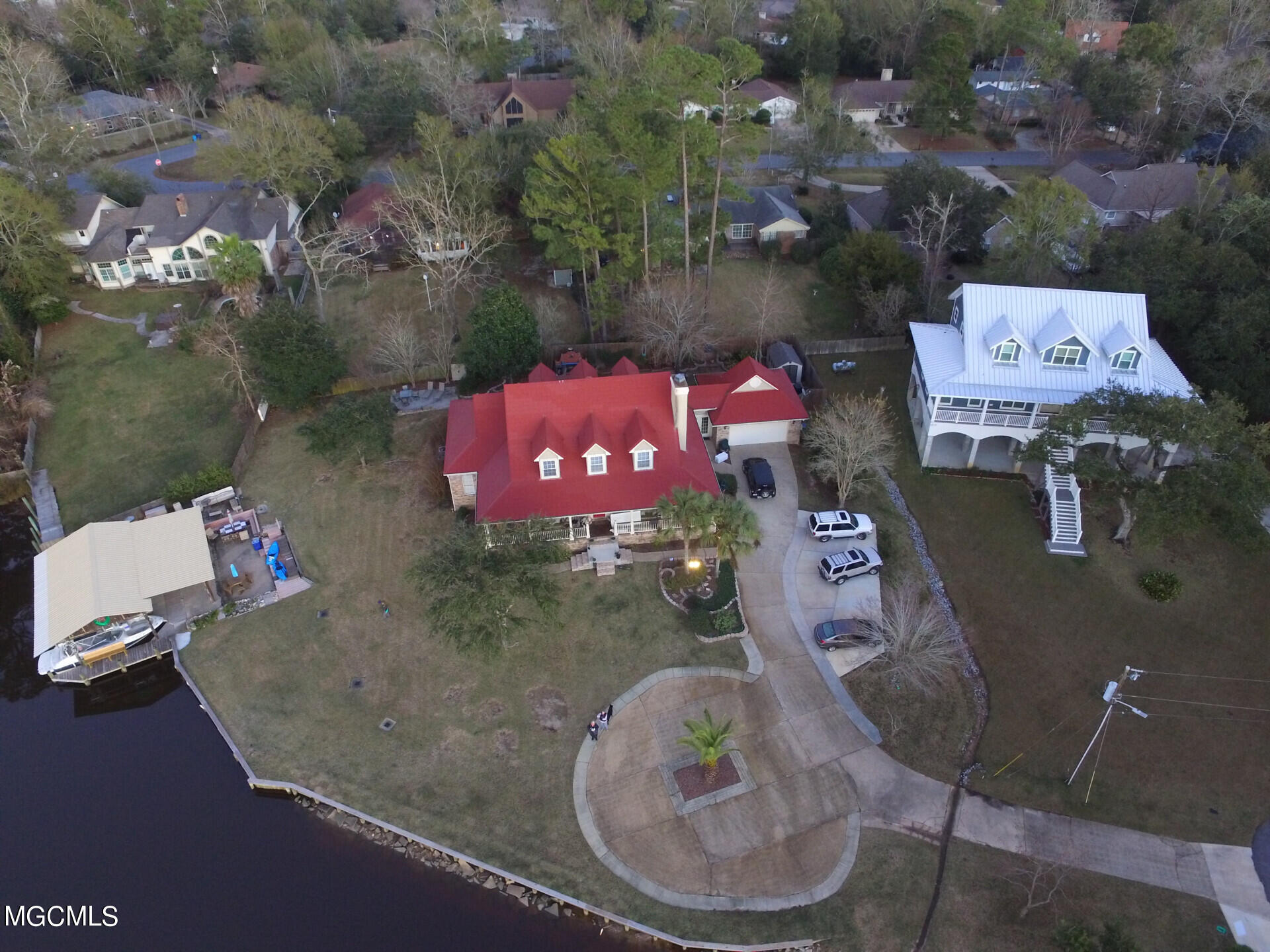 6336 Porteaux Road Ocean Springs, MS 39564 - Photo 2 of 25 6336PointPorteauxRd_12282_2