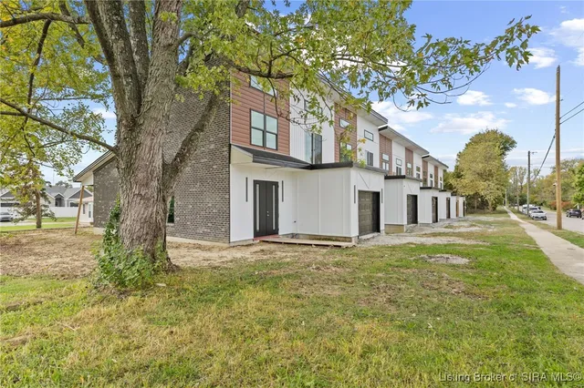 $351,000 | 1620 Scott Street, Jeffersonville, IN 47130