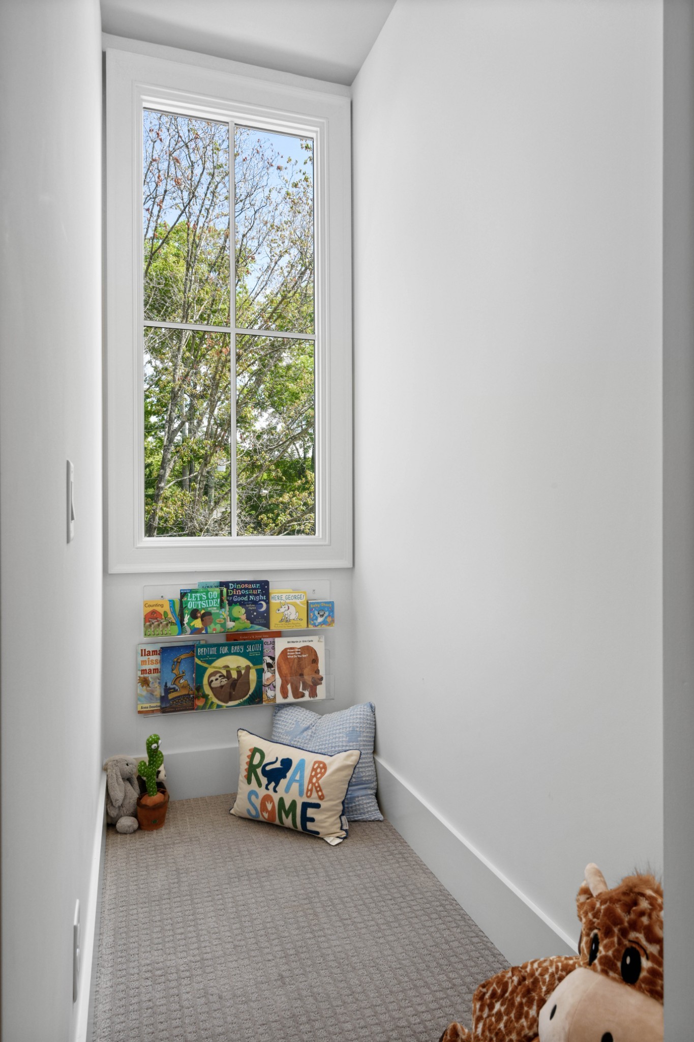 2847 Sugar Tree Road Nashville, TN 37215 - Photo 32 of 52 a playing room with toys