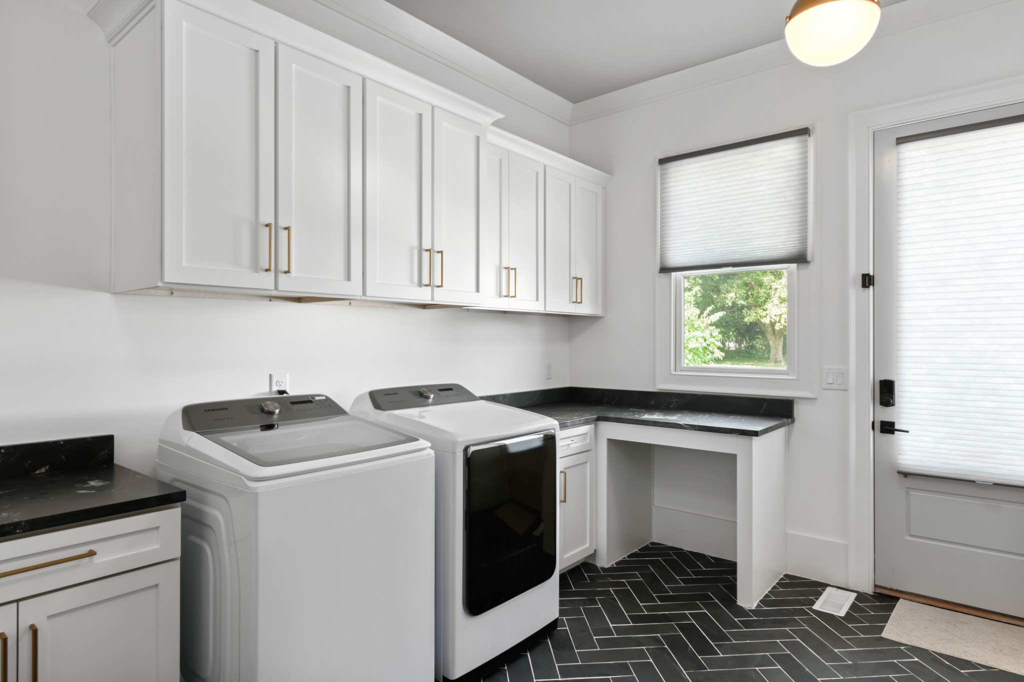 2847 Sugar Tree Road Nashville, TN 37215 - Photo 46 of 52 a utility room with sink dryer and washer