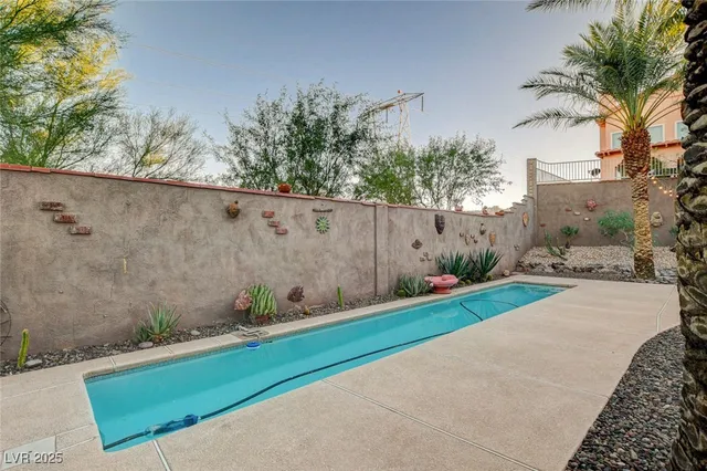$525,000 | 101 Laguna Lane, Boulder City, NV 89005