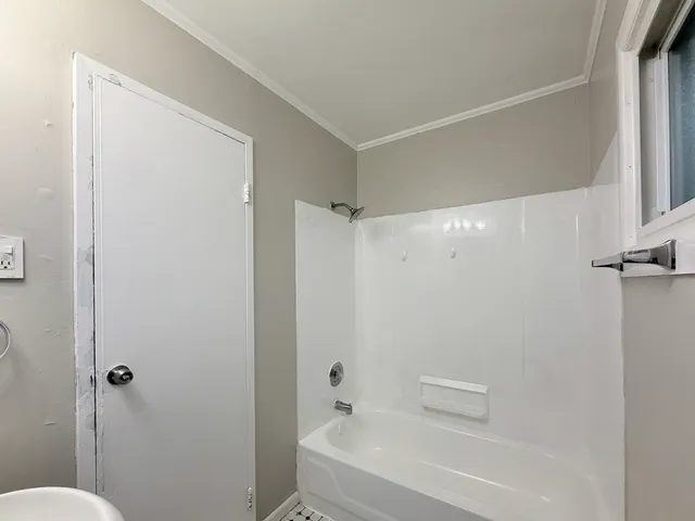 $164,000 | 338 Waldmann Drive, Park Forest, IL 60466