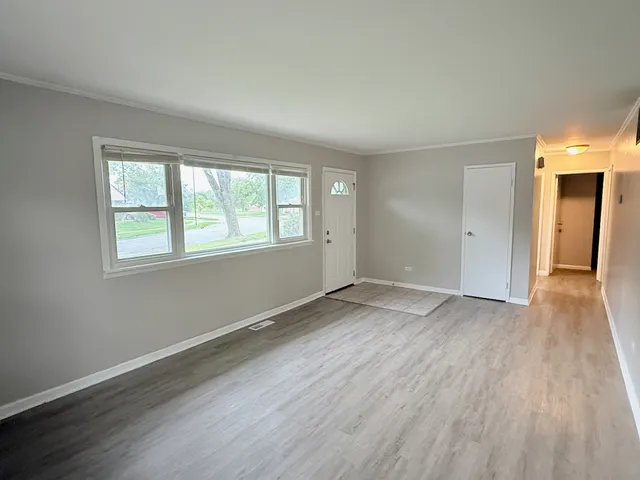 $164,000 | 338 Waldmann Drive, Park Forest, IL 60466