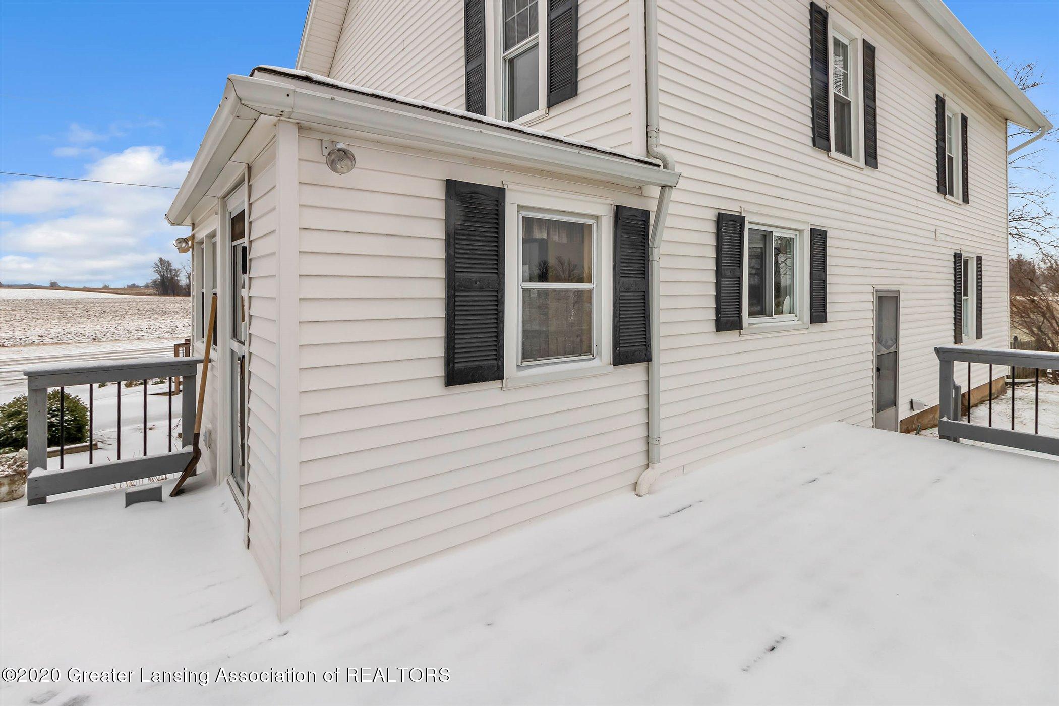 5093 Benton Road Charlotte, MI 48813 - Photo 40 of 44 40-5093 Benton Rd-WindowStill-Real-