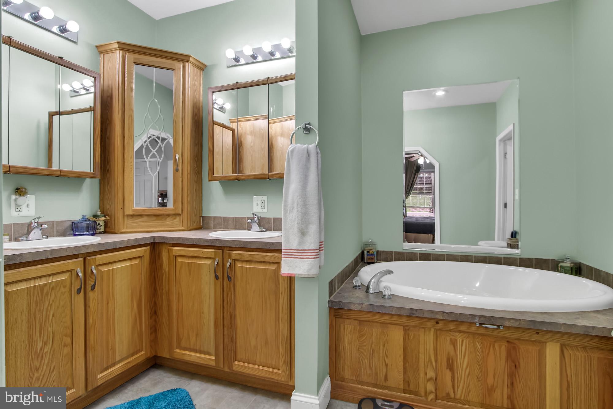 5163 Logan Road Felton, PA 17322 - Photo 14 of 41 Master ensuite