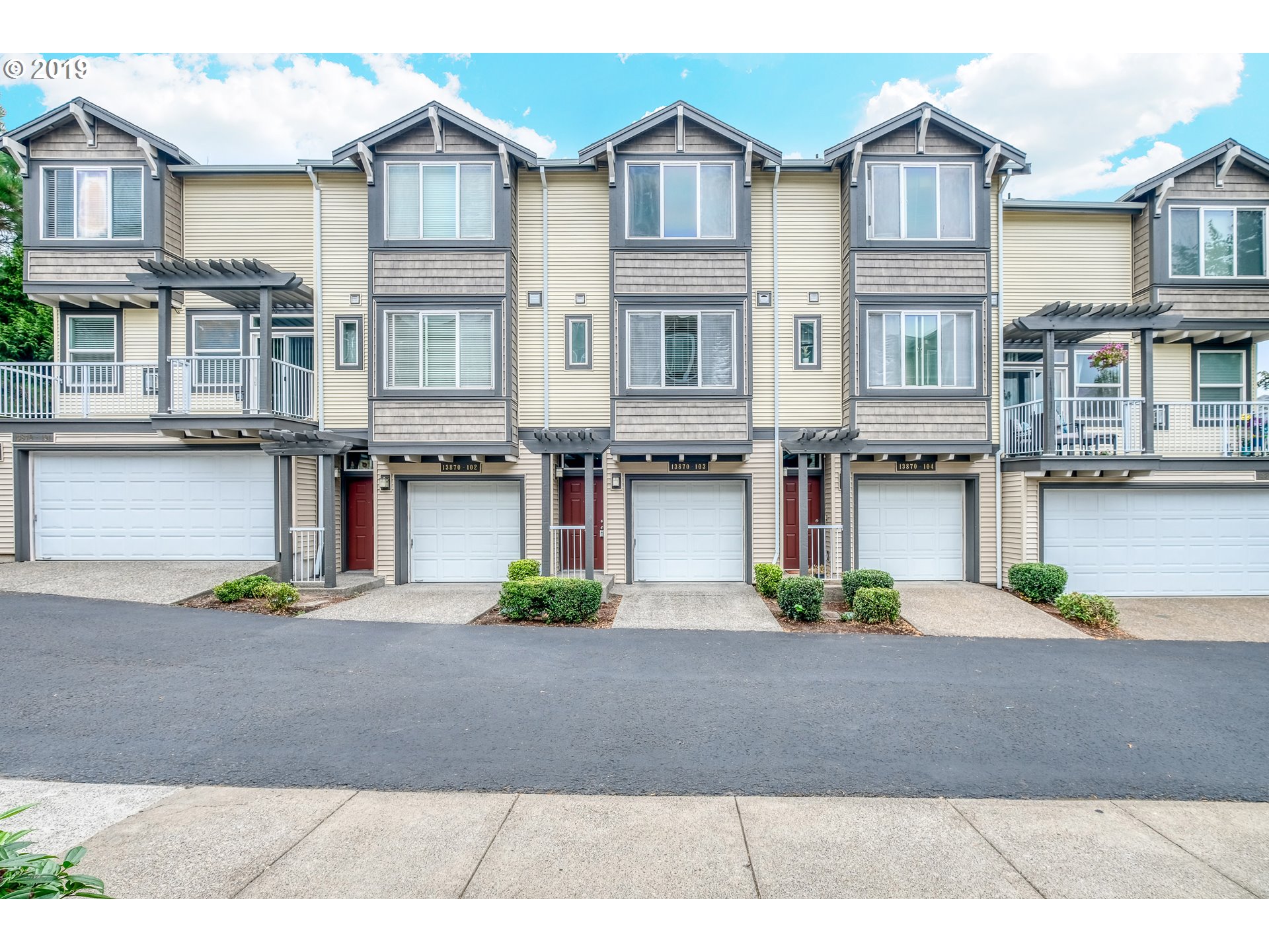 13870 Southwest Scholls Ferry Road, Unit 103 Beaverton, OR 97007 - Photo 1 of 19 Gallery Image 1