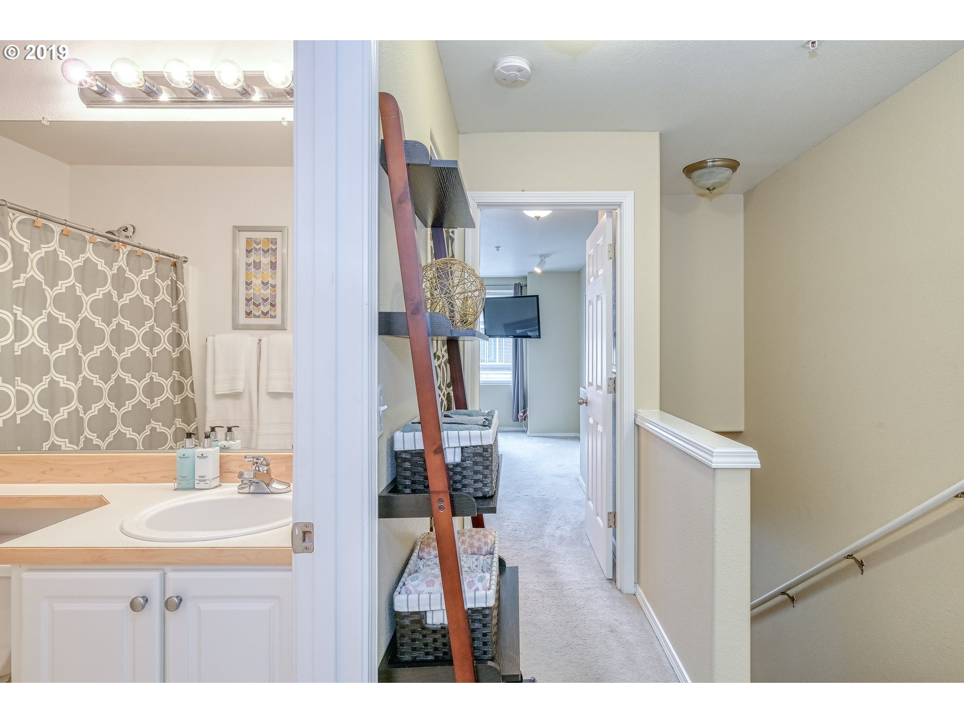 13870 Southwest Scholls Ferry Road, Unit 103 Beaverton, OR 97007 - Photo 11 of 19 Gallery Image 11