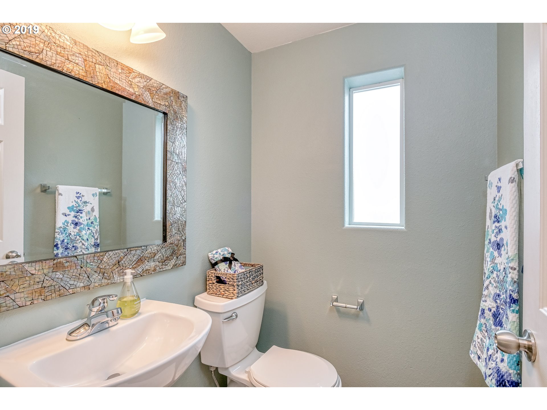 13870 Southwest Scholls Ferry Road, Unit 103 Beaverton, OR 97007 - Photo 10 of 19 Gallery Image 10