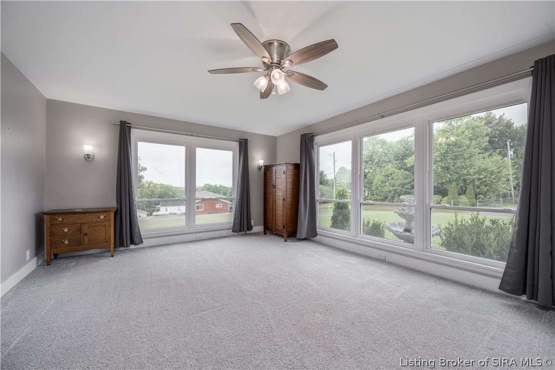 4792 Scottsville Road Floyds Knobs, IN 47119 - Photo 17 of 49 Gallery Image 17