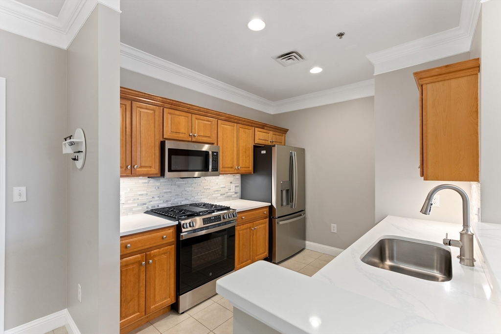 1481 Phillips Road, Unit 1101 New Bedford, MA 02745 - Photo 3 of 35