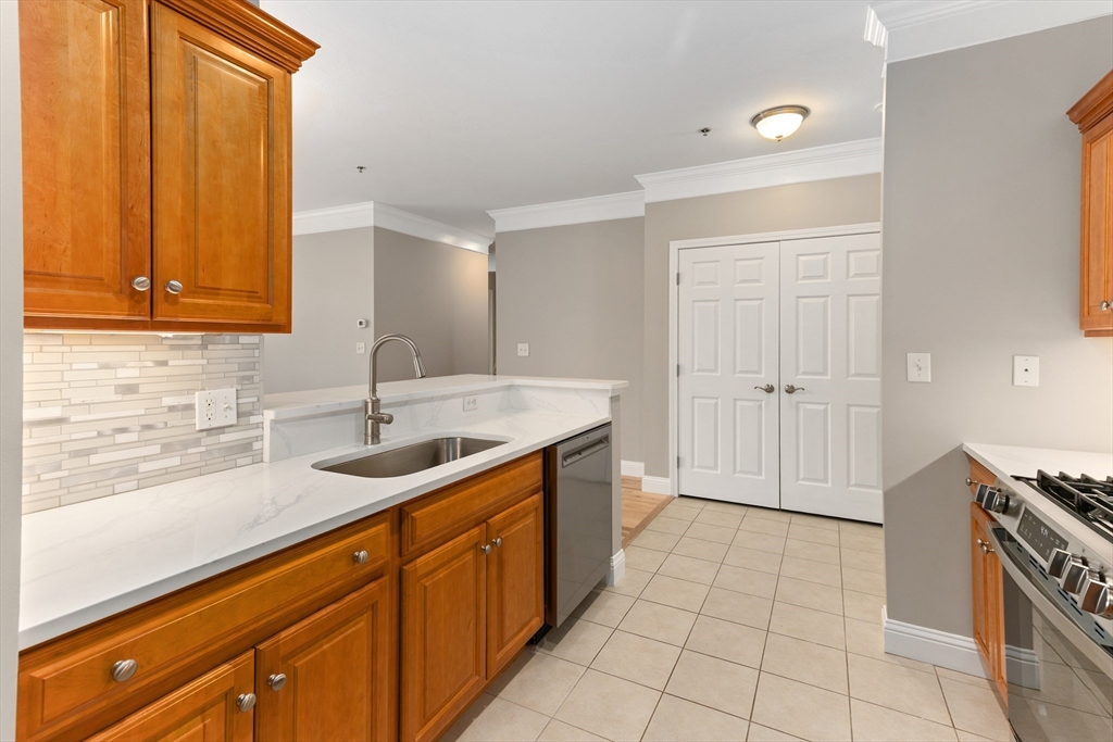 1481 Phillips Road, Unit 1101 New Bedford, MA 02745 - Photo 4 of 35
