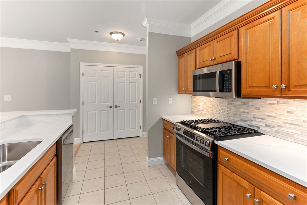 1481 Phillips Road, Unit 1101 New Bedford, MA 02745 - Photo 6 of 35