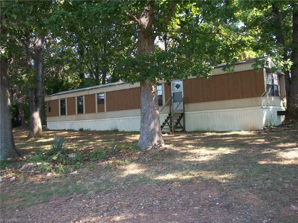 184 Martinwood Road Eden, NC 27288 - Photo 1 of 7 Gallery Image 1