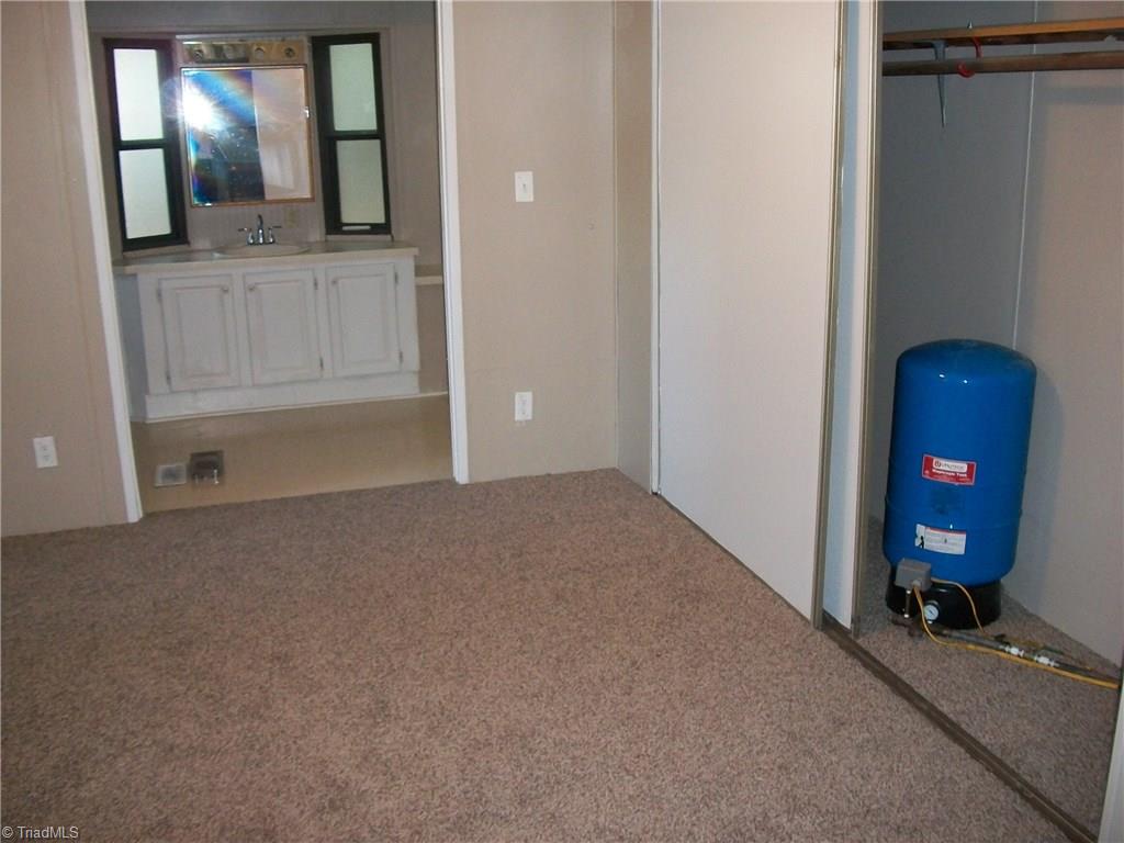 184 Martinwood Road Eden, NC 27288 - Photo 2 of 7 Gallery Image 2