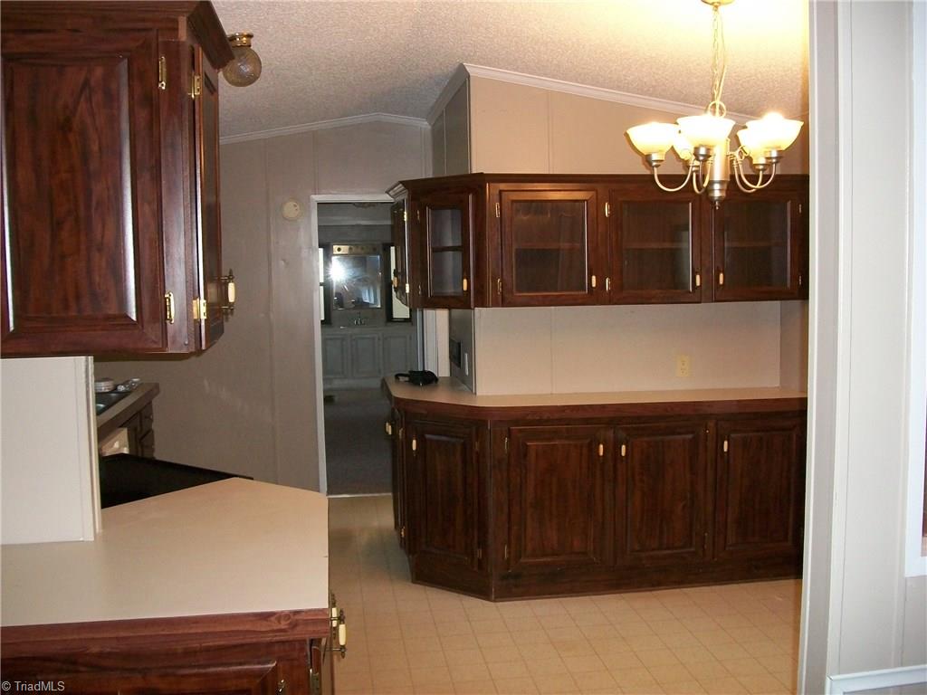 184 Martinwood Road Eden, NC 27288 - Photo 5 of 7 Gallery Image 5