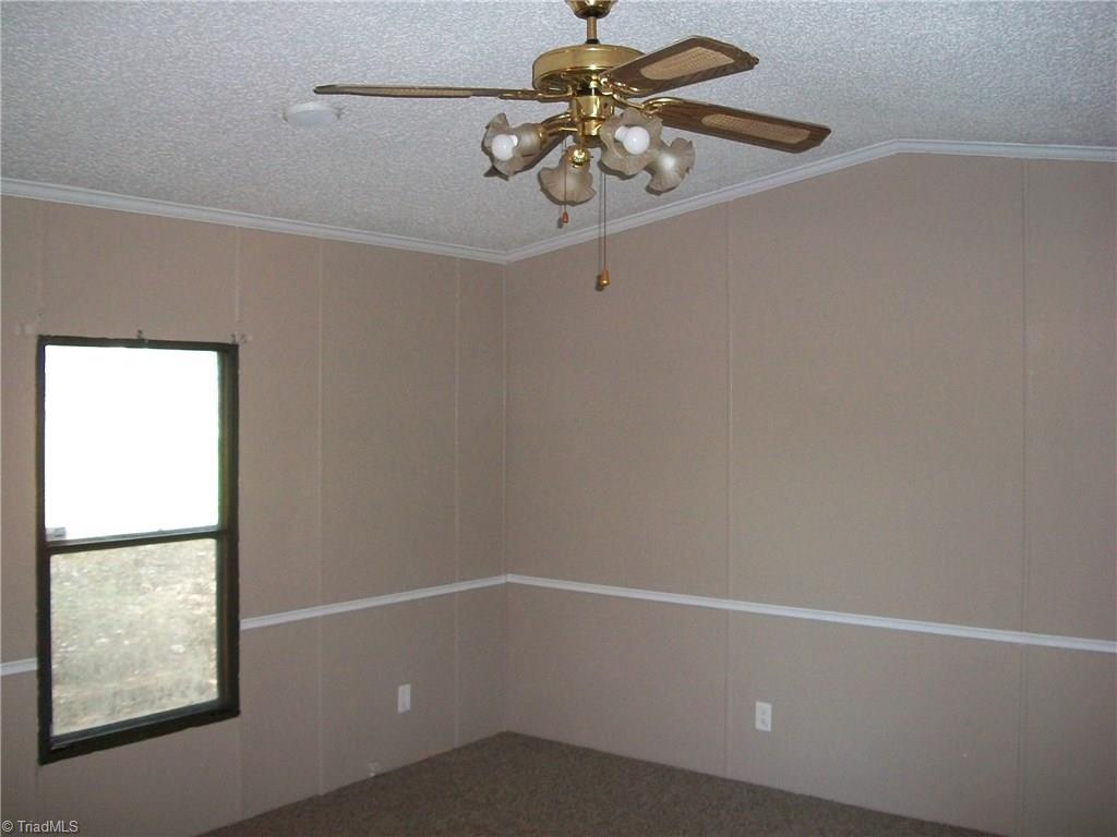 184 Martinwood Road Eden, NC 27288 - Photo 6 of 7 Gallery Image 6