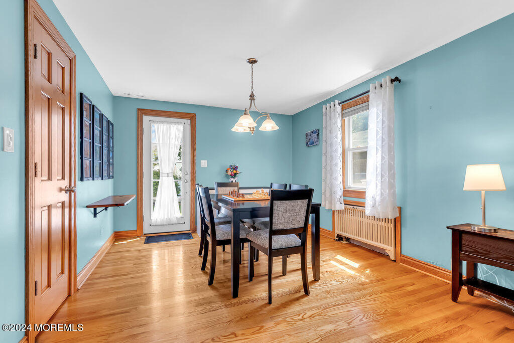 323 Livingston Road Linden, NJ 07036 - Photo 7 of 30 019_mjb03826_14