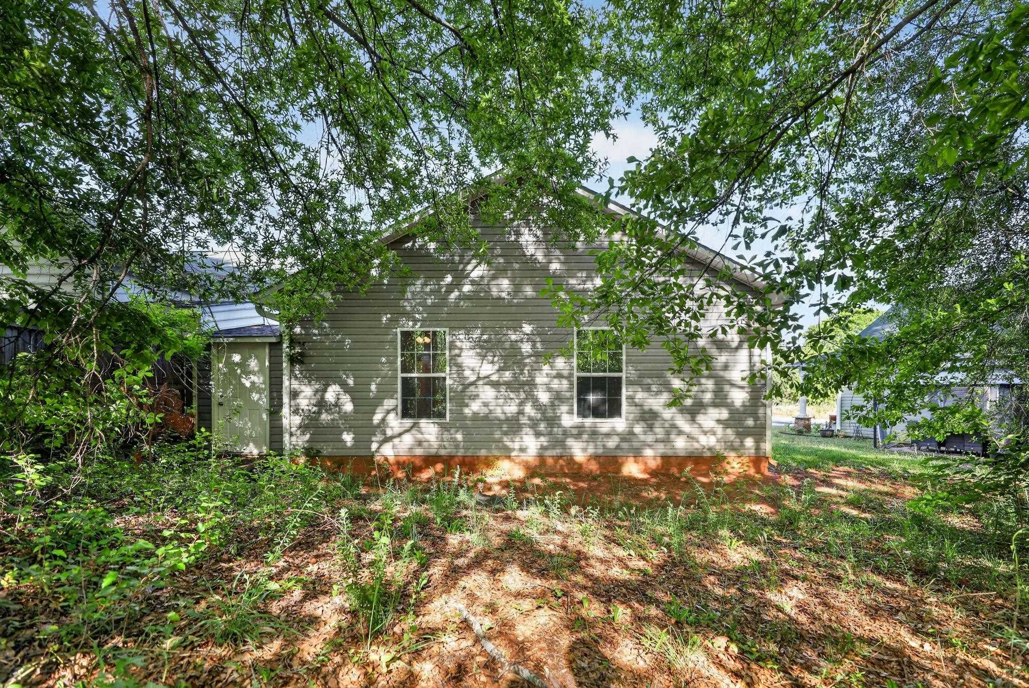 112 Dundee Court Anderson, SC 29621 - Photo 3 of 35
