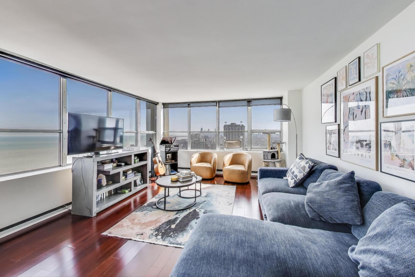 655 West Irving Park Road, Unit 4001 Chicago, IL 60613 - Photo 4 of 35
