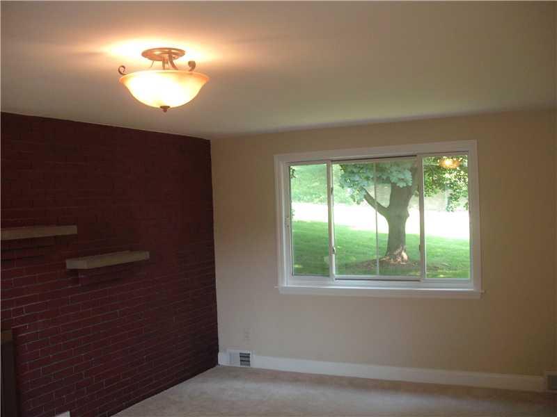 400 Manor Road Wexford, PA 15090 - Photo 8 of 18 Family Room.