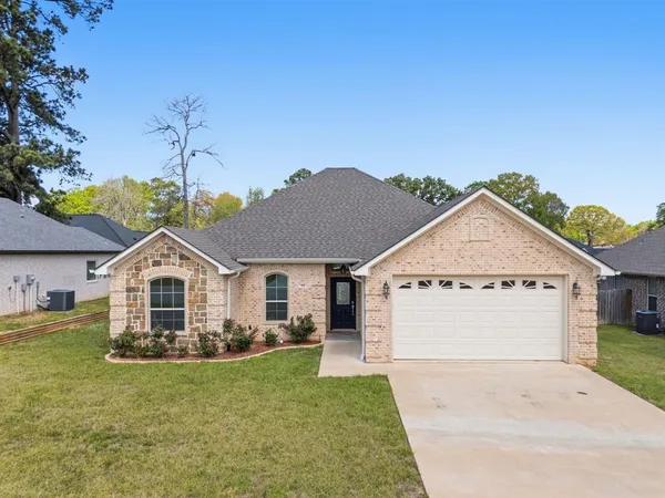 $269,500 | 109 Hay Meadow Drive, Winona, TX 75792