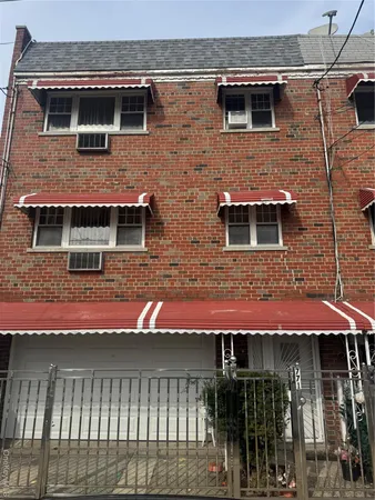 $2,300 | 771 East 216th Street | Williamsbridge