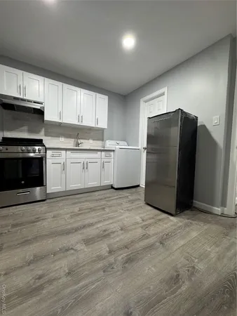 $2,300 | 771 East 216th Street | Williamsbridge