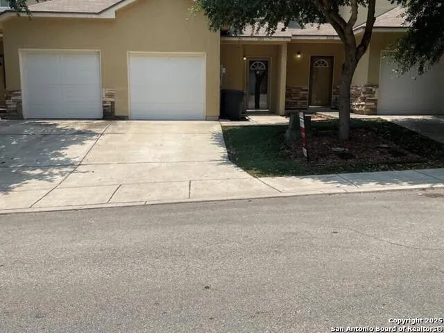 $1,400 | 5011 Flipper Drive, San Antonio, TX 78238