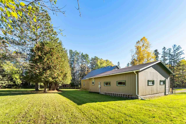 $315,000 | 993 Scenic Drive, Two Harbors, MN 55616