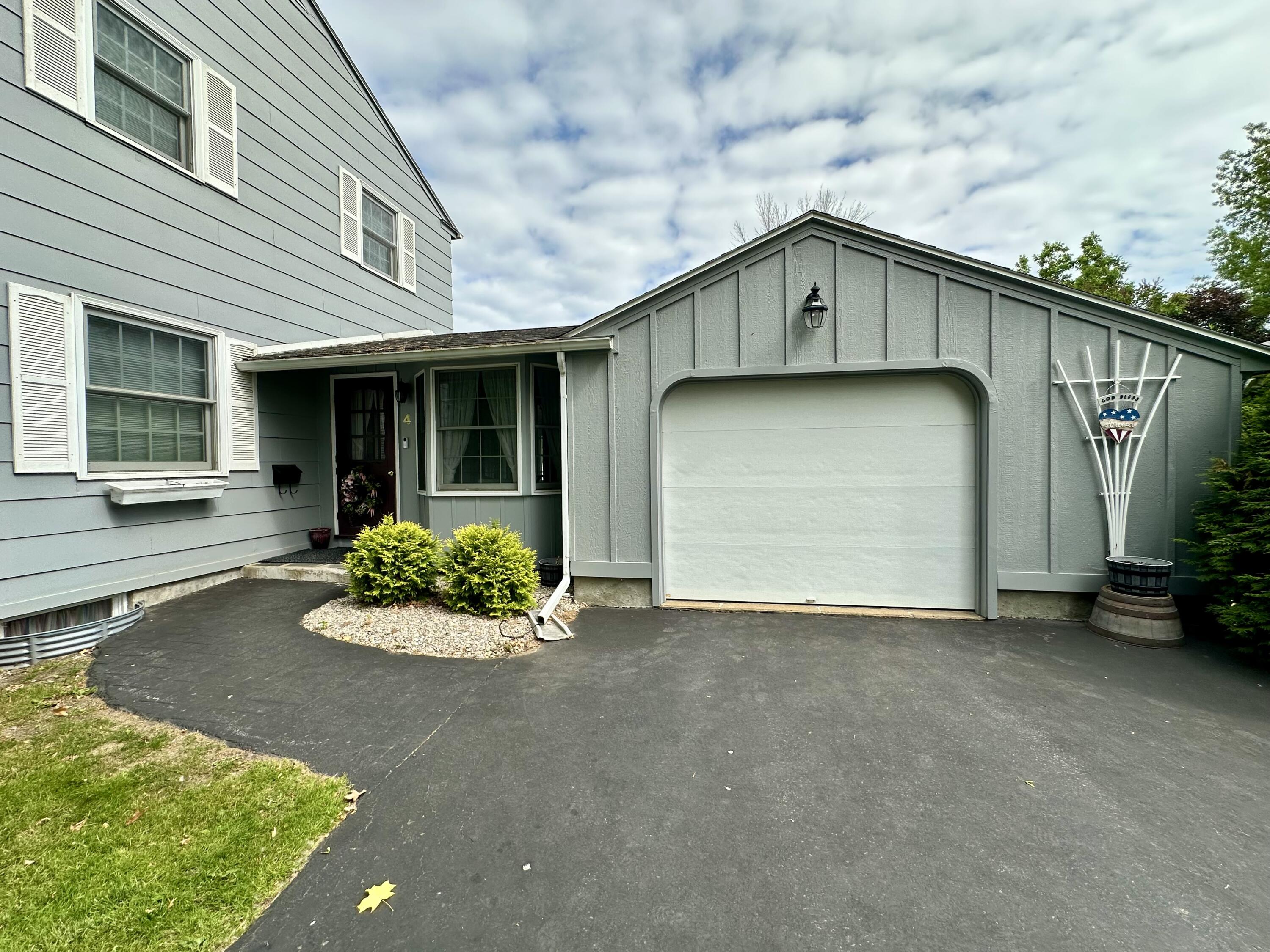 4 Stewart Street Rouses Point, NY 12979 - Photo 4 of 50 Gallery Image 4