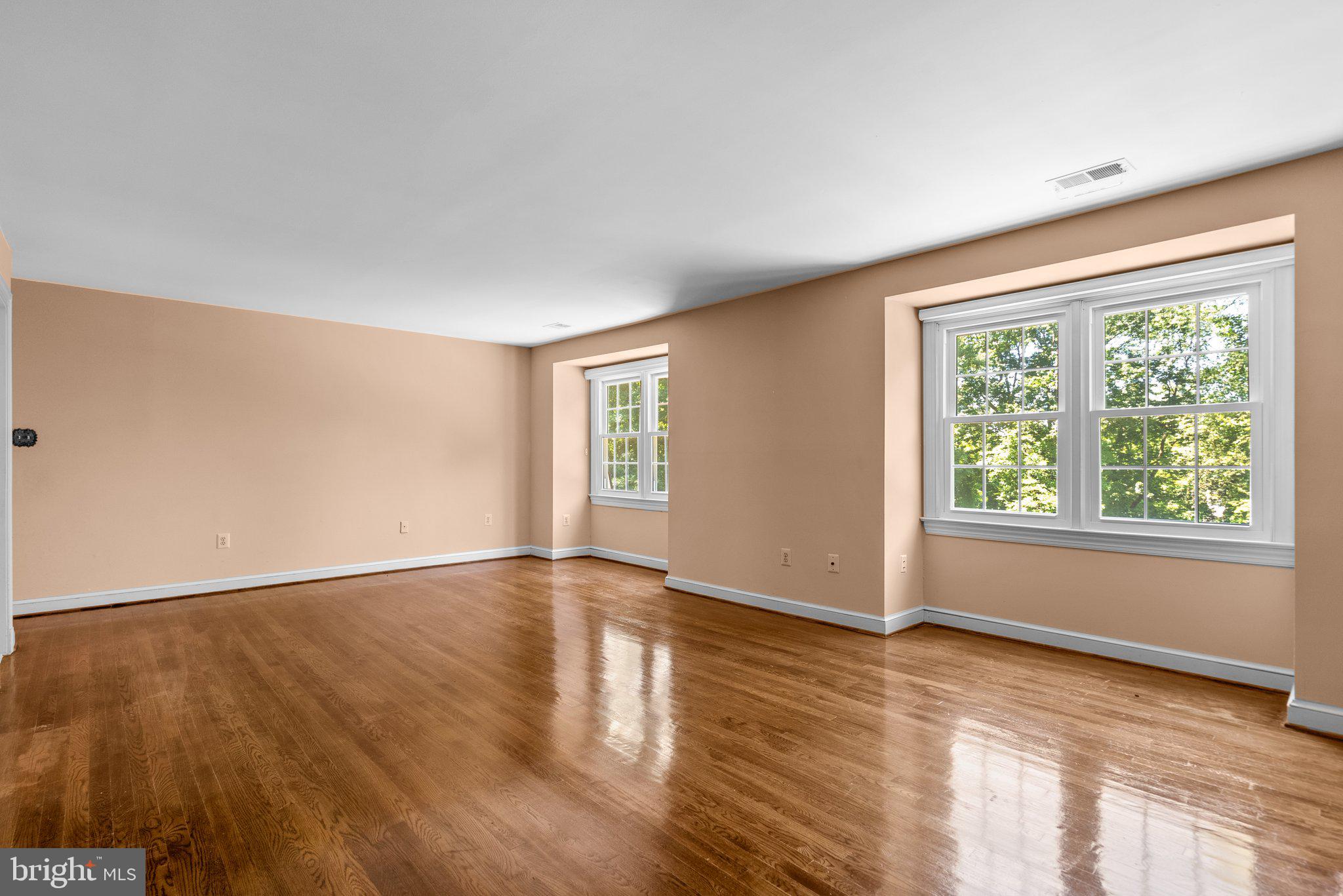 13404 Query Mill Road North Potomac, MD 20878 - Photo 29 of 75 Gallery Image 29