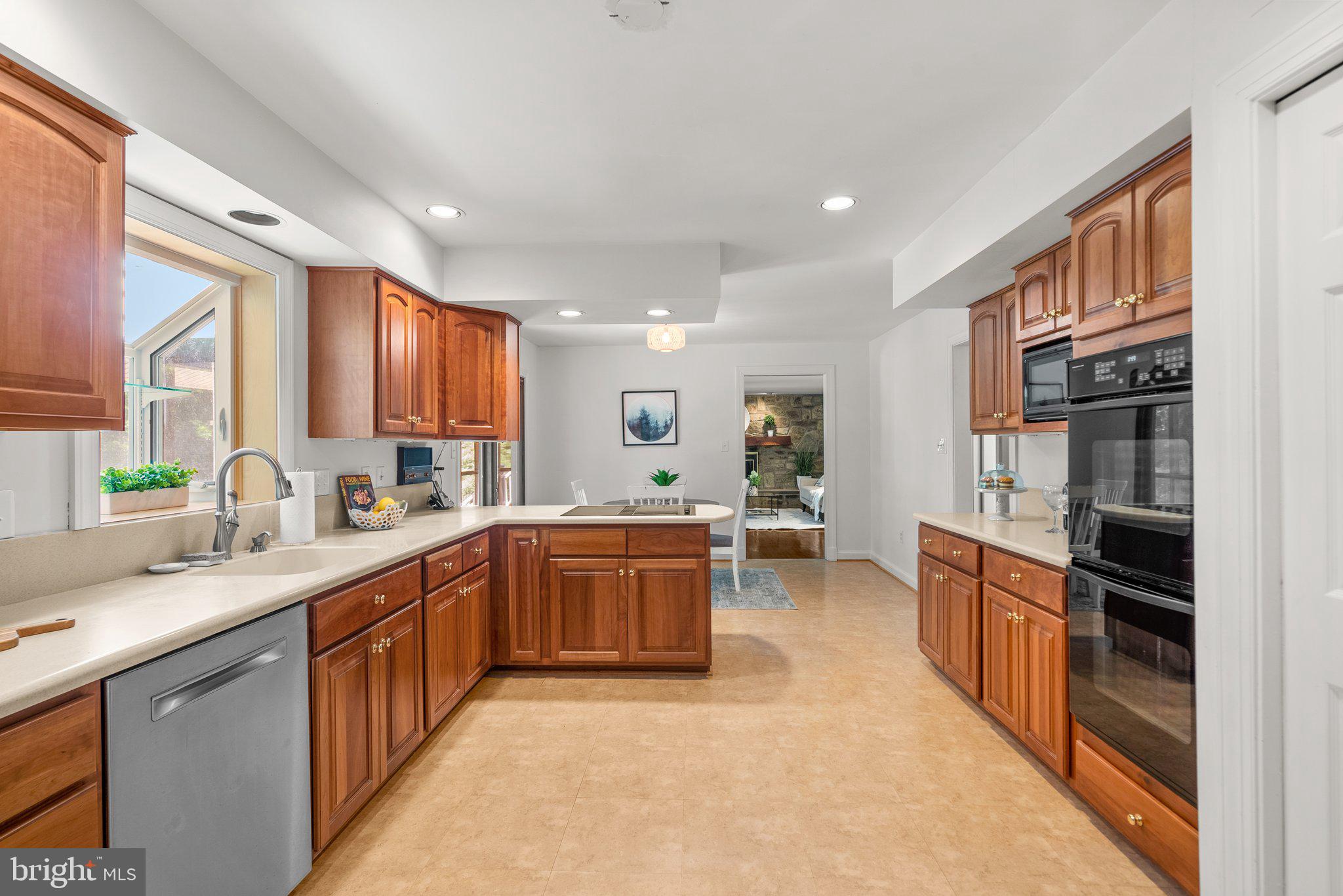 13404 Query Mill Road North Potomac, MD 20878 - Photo 6 of 75 Gallery Image 6