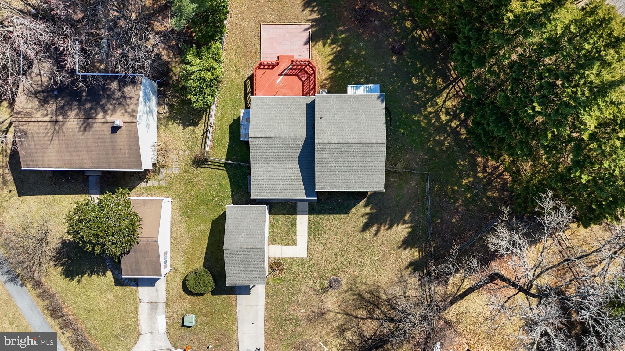 7129 Banjo Court Columbia, MD 21045 - Photo 36 of 46 an aerial view of a house with yard