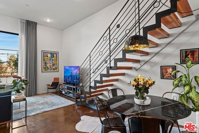 $935,000 | 654 North Virgil Avenue, Unit 306, Los Angeles, CA 90004